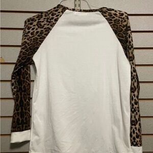 Chic Leopard Sleeve Women's Long Sleeve Top